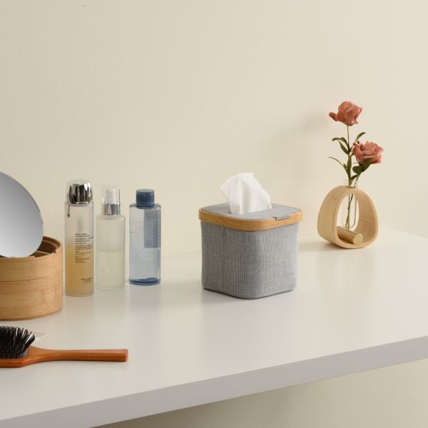 Esobi-Tissue box-Square_14